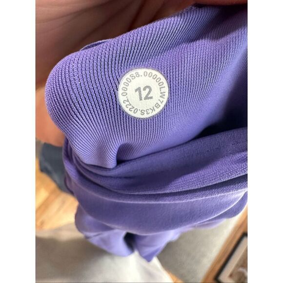 Lululemon SenseKnit Running High-Rise Short 10" Charged Indigo Size 12 - Picture 6 of 6